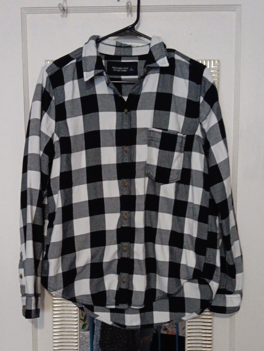 Abercrombie & Fitch Black and White Buffalo Check Button-Up Shirt
